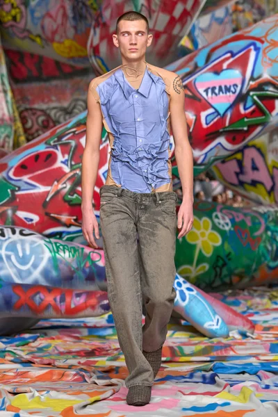 Look 74